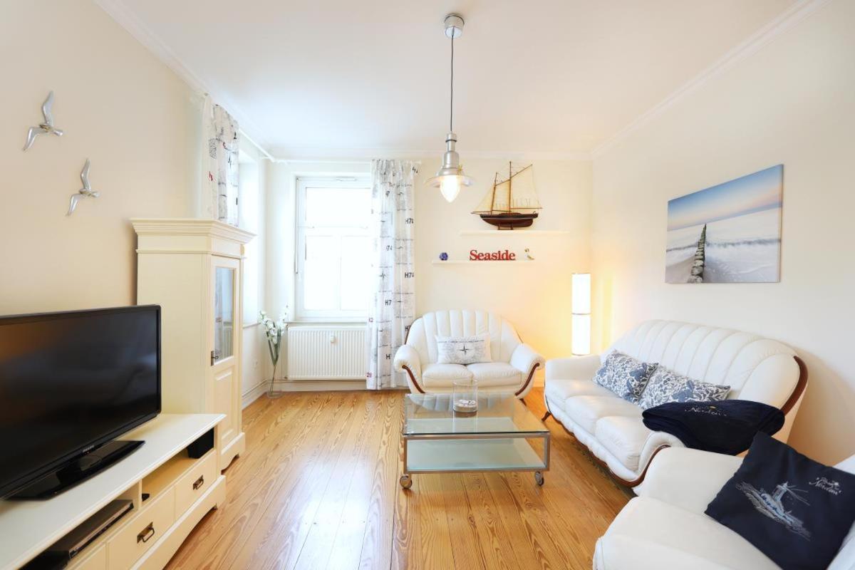 Appartement & Ferienwohnungen Thiess Rostock Ngoại thất bức ảnh