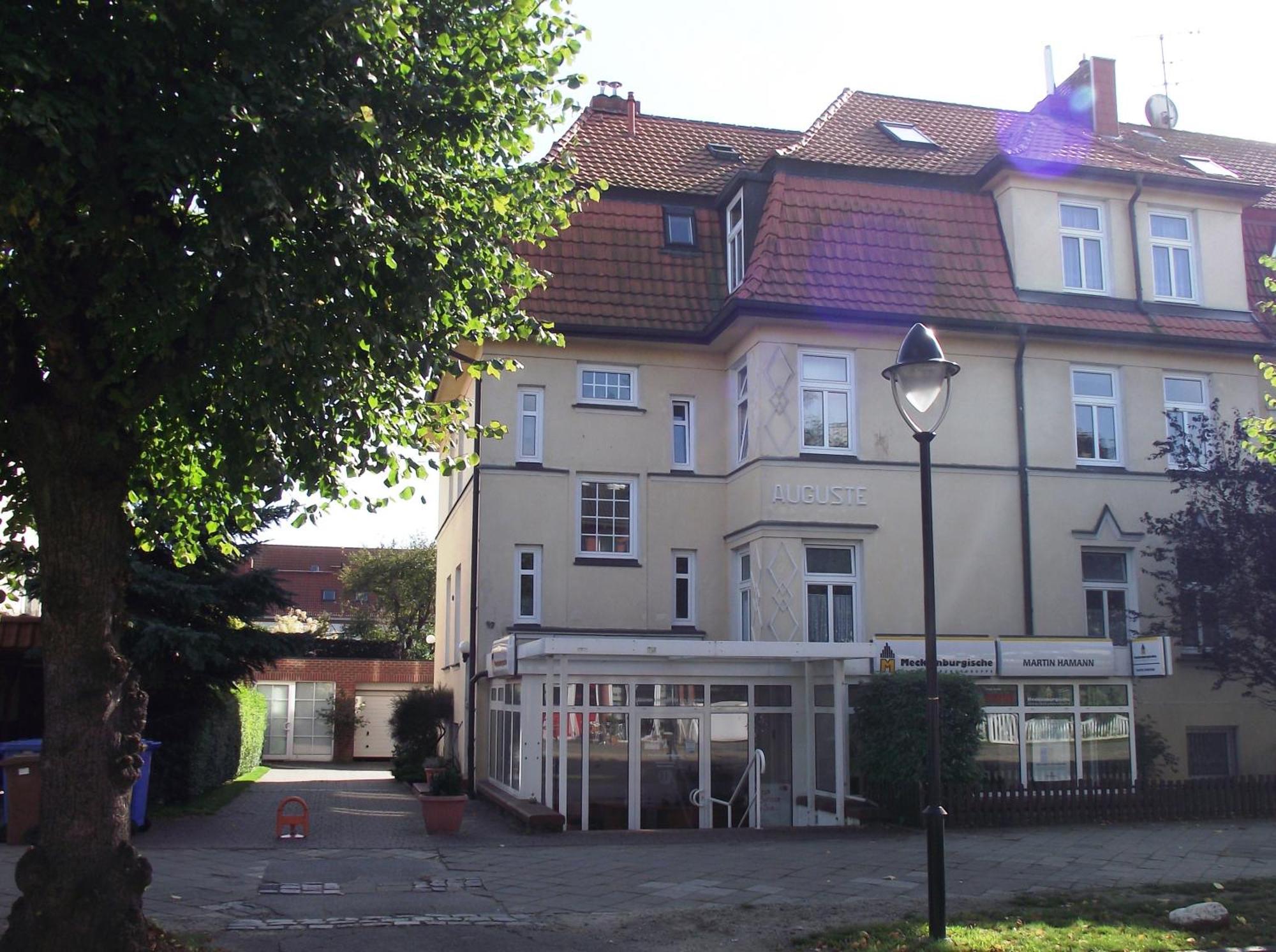 Appartement & Ferienwohnungen Thiess Rostock Ngoại thất bức ảnh